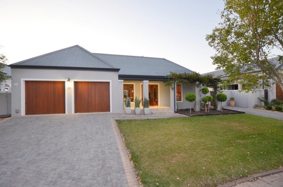 To Let 3 Bedroom Property for Rent in Sonstraal Western Cape